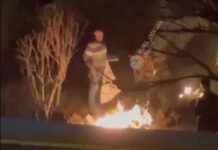 На территории Генконсульства России в Одессе сжигают документы (видео)
