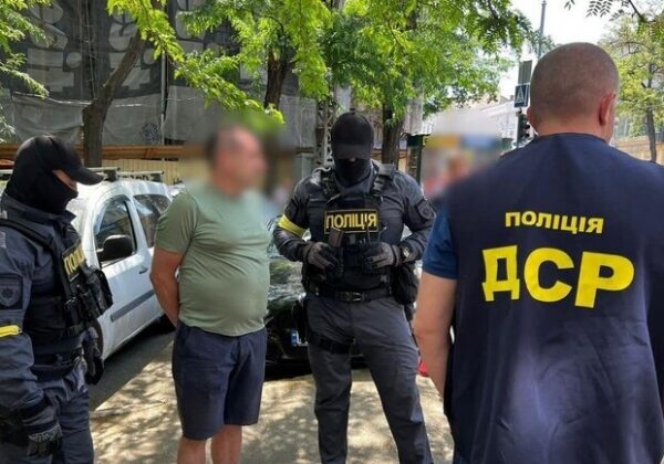 Чиновников одесского горсовета поймали на взятке 