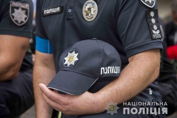В Одессе простились с полицейским, который погиб на фронте В Одессе простились с полицейским, который погиб на фронте