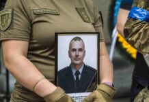 В Одессе простились с полицейским, который погиб на фронте