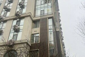 Атака Одессы: обломки ракеты повредили недострой, пострадали несколько высоток