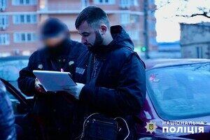 В Одессе задержали мужчину, который продавал взрывчатки и боеприпасы В Одессе задержали мужчину, который продавал взрывчатки и боеприпасы