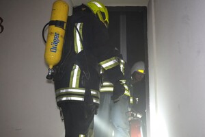 В Одесском районе горел ЖМ "Радужный": эвакуировали людей и спасали собак В Одесском районе горел ЖМ "Радужный": эвакуировали людей и спасали собак