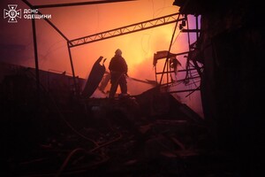 Ночной обстрел Одессы: получили повреждения дома, травмировались люди Ночной обстрел Одессы: получили повреждения дома, травмировались люди