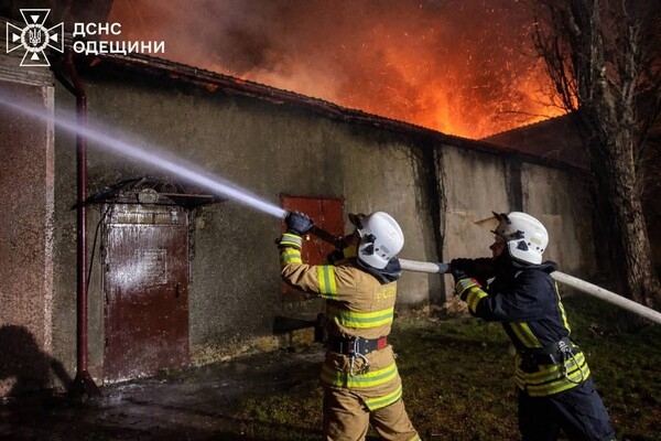 В Одесской области загорелся лицей: огонь охватил большую площадь В Одесской области загорелся лицей: огонь охватил большую площадь