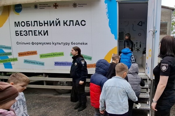 Школу на Одесчине посетил мобильный класс: чему учили детей