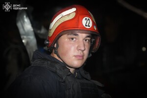 Ночной удар по Одесскому району: пострадал человек Ночной удар по Одесскому району: пострадал человек